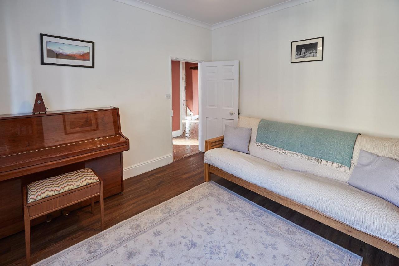 Host & Stay - Hall Garth Pickering Eksteriør billede